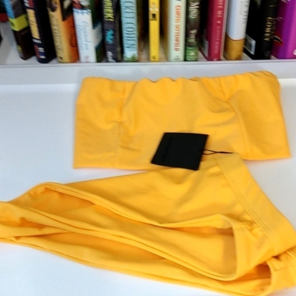 HONEY GOLD BANDEAU BIKINI TOP & HIGH WAISTED HIGH CUT BOTTOM SIZE MEDIUM NWT - Picture 2 of 5